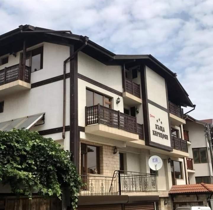 בנסקו Guesthouse Kiritsovi מראה חיצוני תמונה